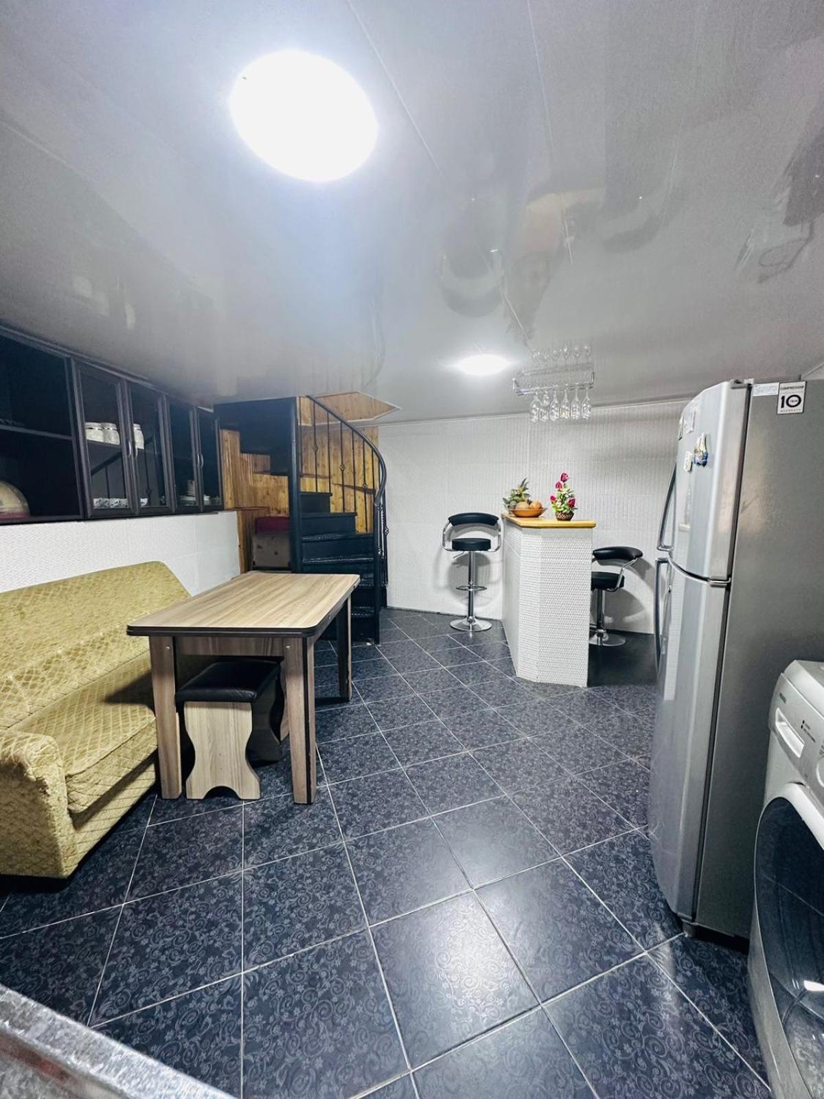 Nikas Apartment Tiflis Dış mekan fotoğraf