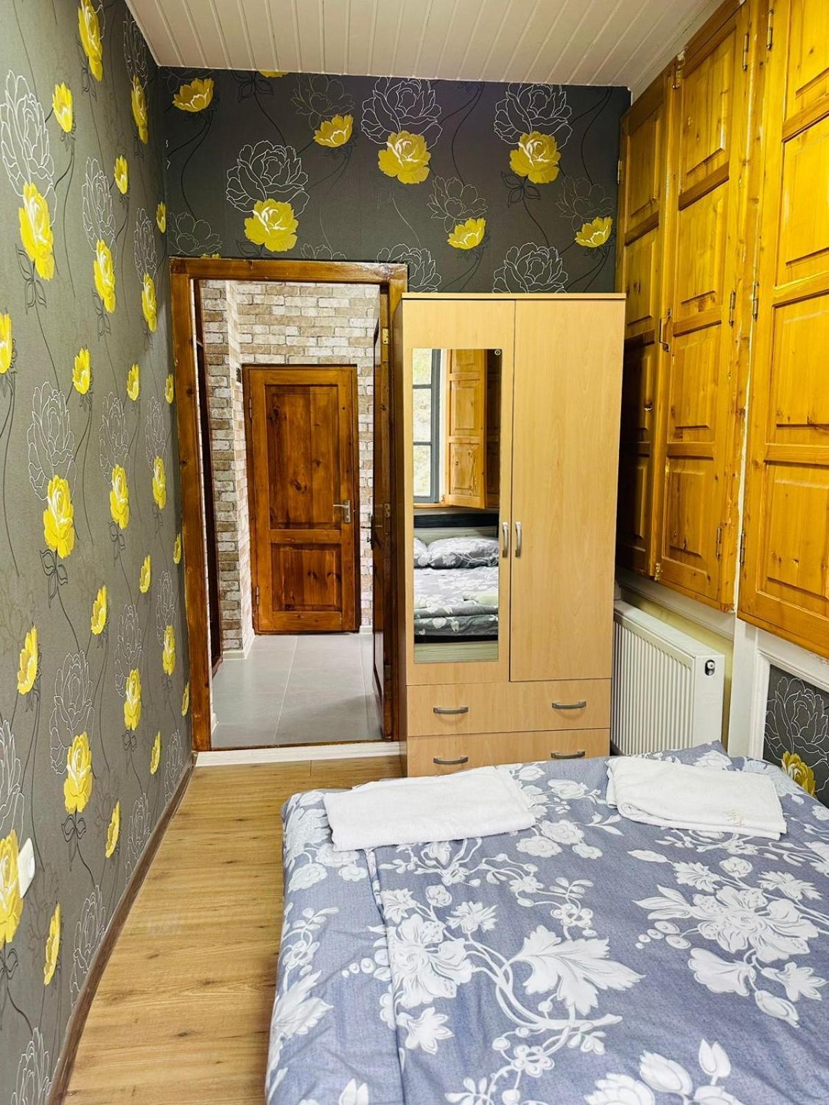 Nikas Apartment Tiflis Dış mekan fotoğraf